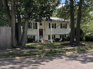 31 Rider St, Lakewood, NJ 08701