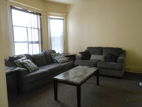 4th image of 2633 N 14th St #2635