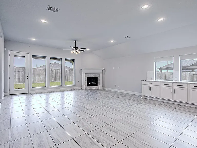 4002 Maple Glen Dr — Photo 15