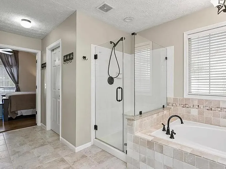 4015 Delamar Dr — Photo 19