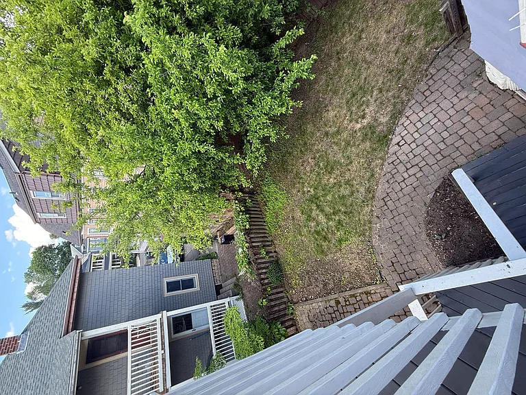 33 Chetwynd Rd #B — Photo 11