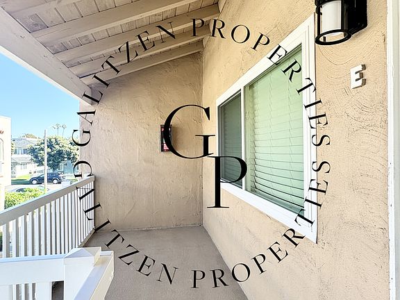 2nd image of 405 13th St APT E