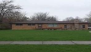 2nd image of 2745 E Ridgewood Dr