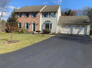 1949 Peach Tree Ln, Bethlehem, PA 18015