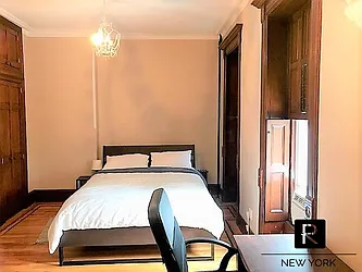 Rented by R New York