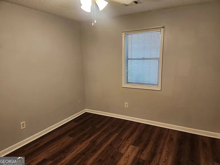4002 Hawthorne Cir SE #A — Photo 15