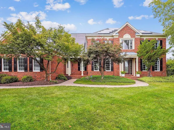 20014 Belmont Station Dr, Ashburn, VA 20147