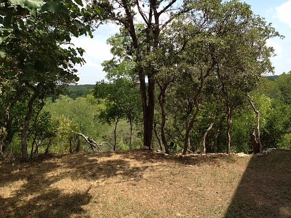 4th image of 146 Shady Bluff Dr