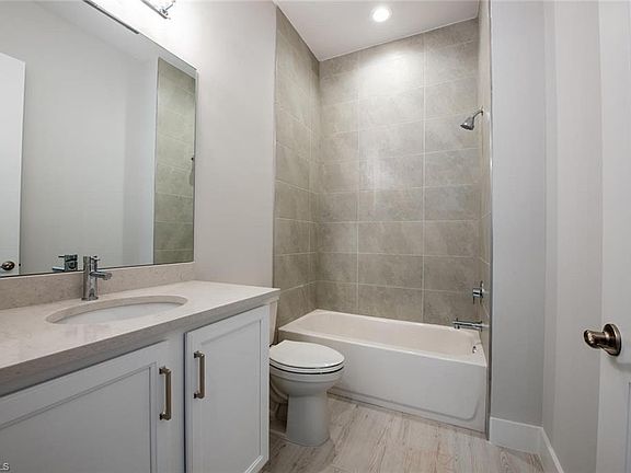 5th image of 3258 Ibiza Ln