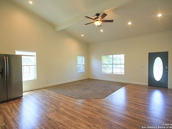 3rd image of 704 W Clare