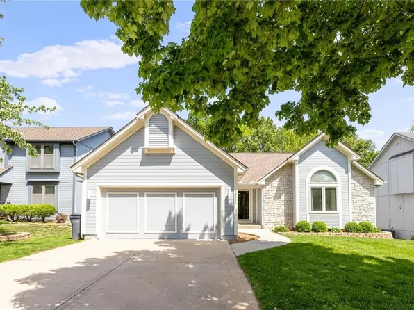 12331 S Alcan St, Olathe, KS 66062