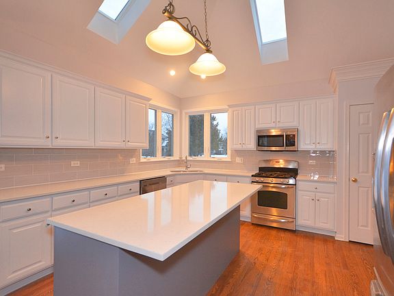 5th image of 2185 Brookwood Dr
