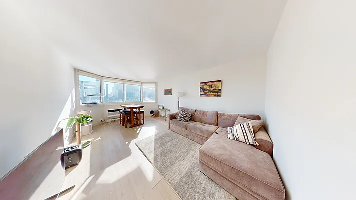 Rented by Voro, LLC | media 1