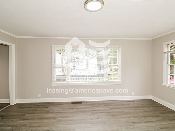 1494790_003_wm_-_living_room_13009202.jpg