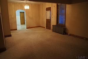 5th image of 7 Lefko St