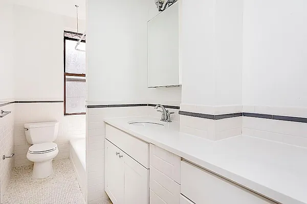 Rented by Living New York | media 10