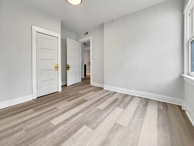 1818 7th Ave — Photo 5