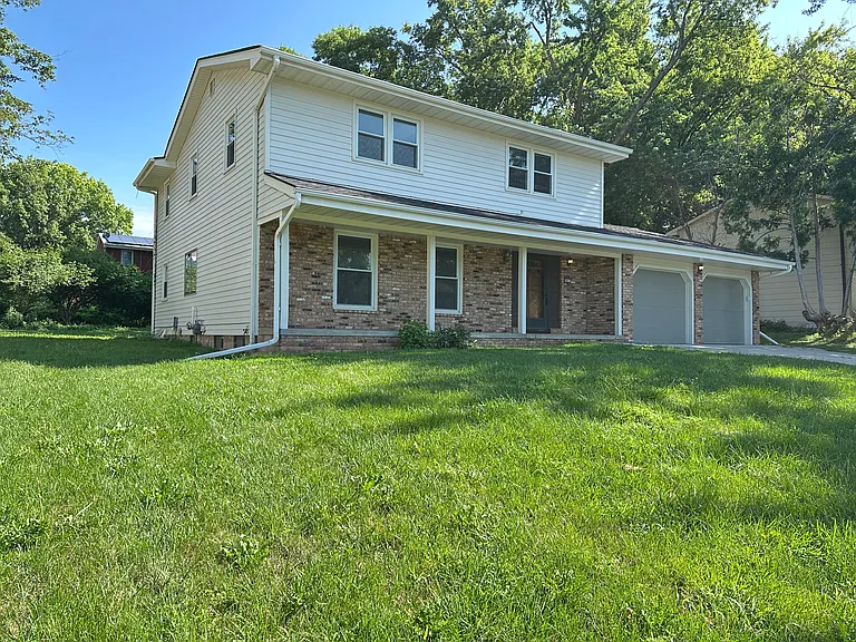 3917 Dakota Dr — Photo 3