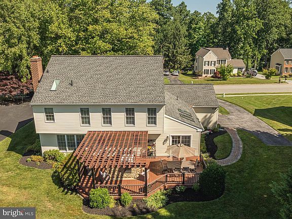 3rd image of 312 Bolton Ln