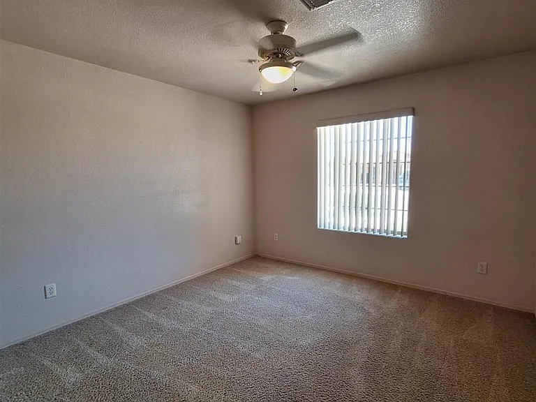 11785 E 28th Pl — Photo 8
