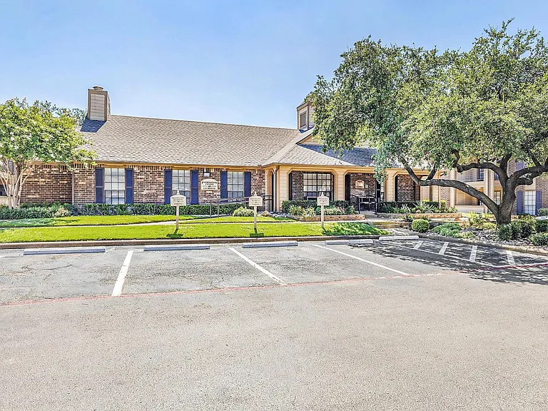 The Arbors of Euless Apartments — Photo 40
