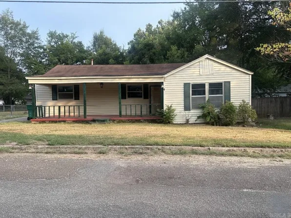 406 Cannon St, New Boston, TX 75570