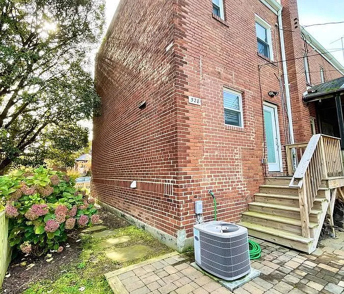 528 E Luray Ave — Photo 31