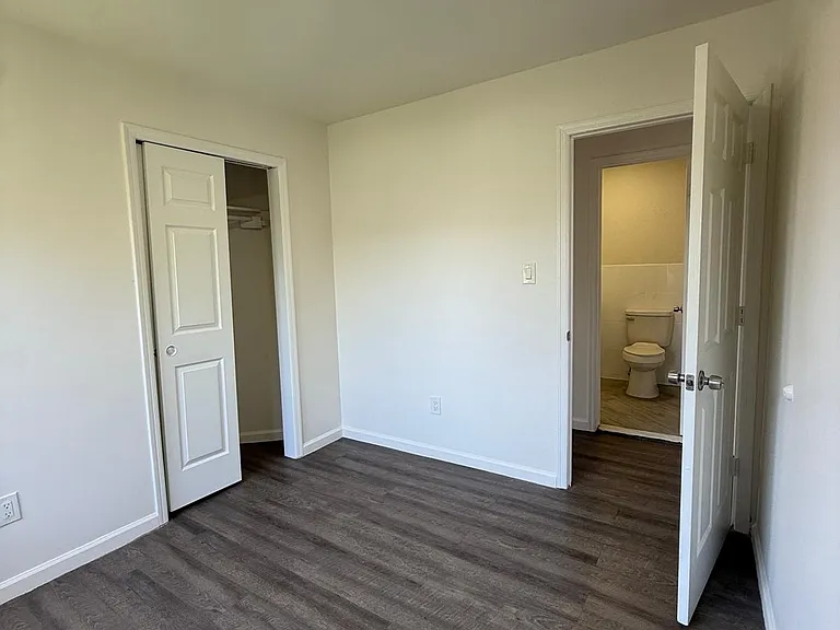 6919 Bayfield Ave #2 — Photo 8