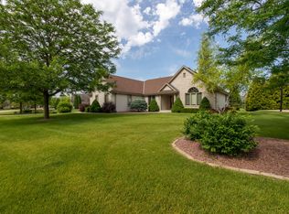 W156S7381 Quietwood Dr, Muskego, WI 53150