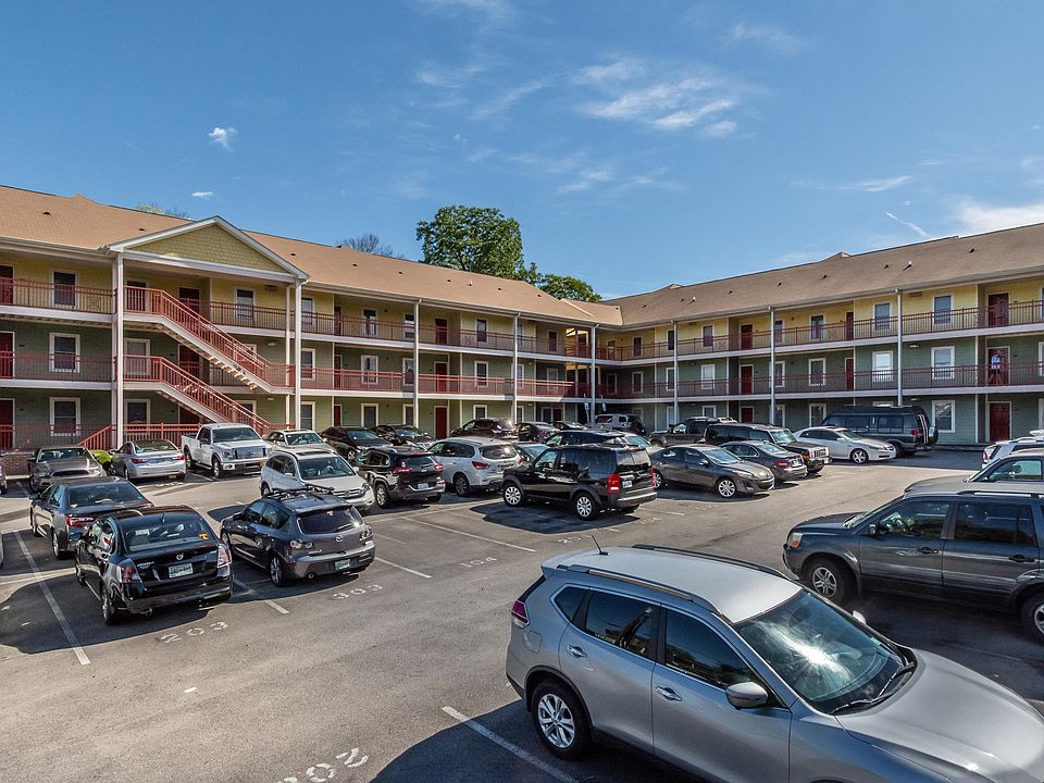 2nd image of 1517 Laurel Ave APT 311