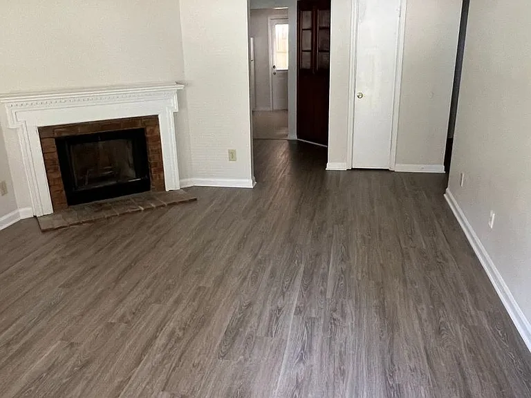 618-620 Telfair Ct — Photo 2