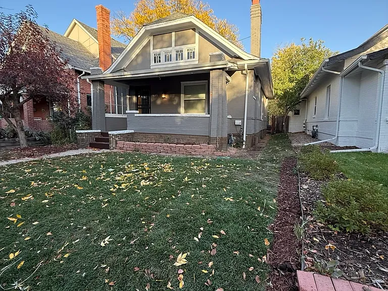970 S Pearl St — Photo 1