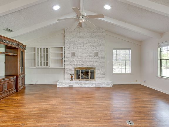 5th image of 4031 Fairway Dr