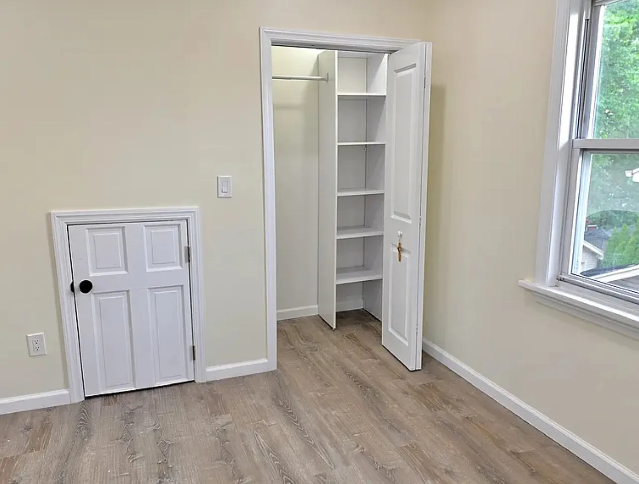 3 bed, $3,350 — Photo 2