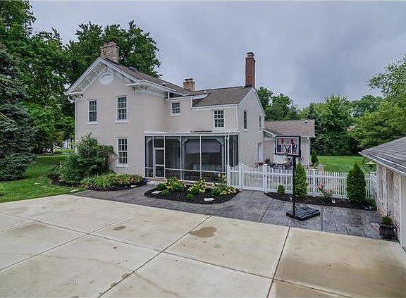 4th image of this home
