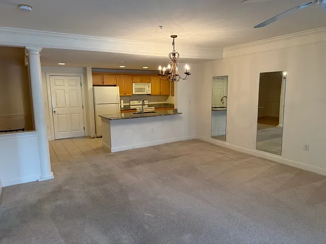 1214 Emerald Ct #1214 — Photo 8