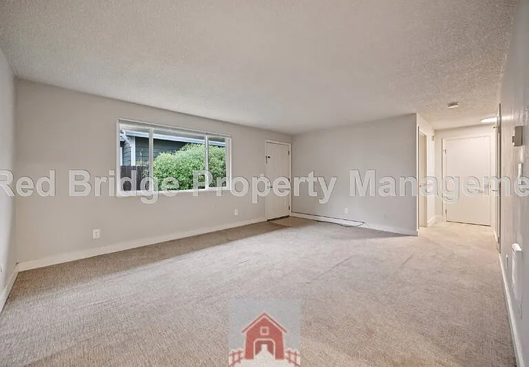 3442 SE 8th Ave — Photo 4