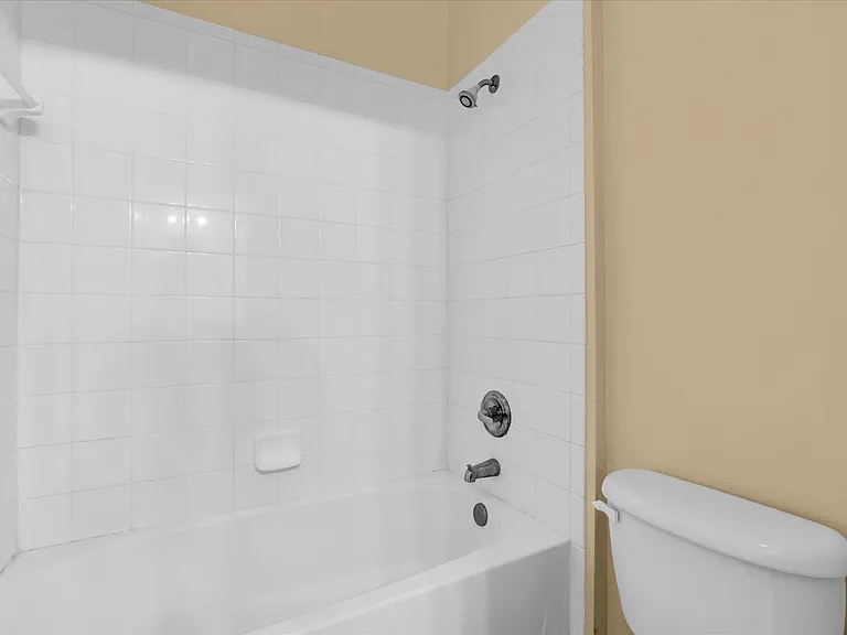 9624 Carlsdale Dr — Photo 14