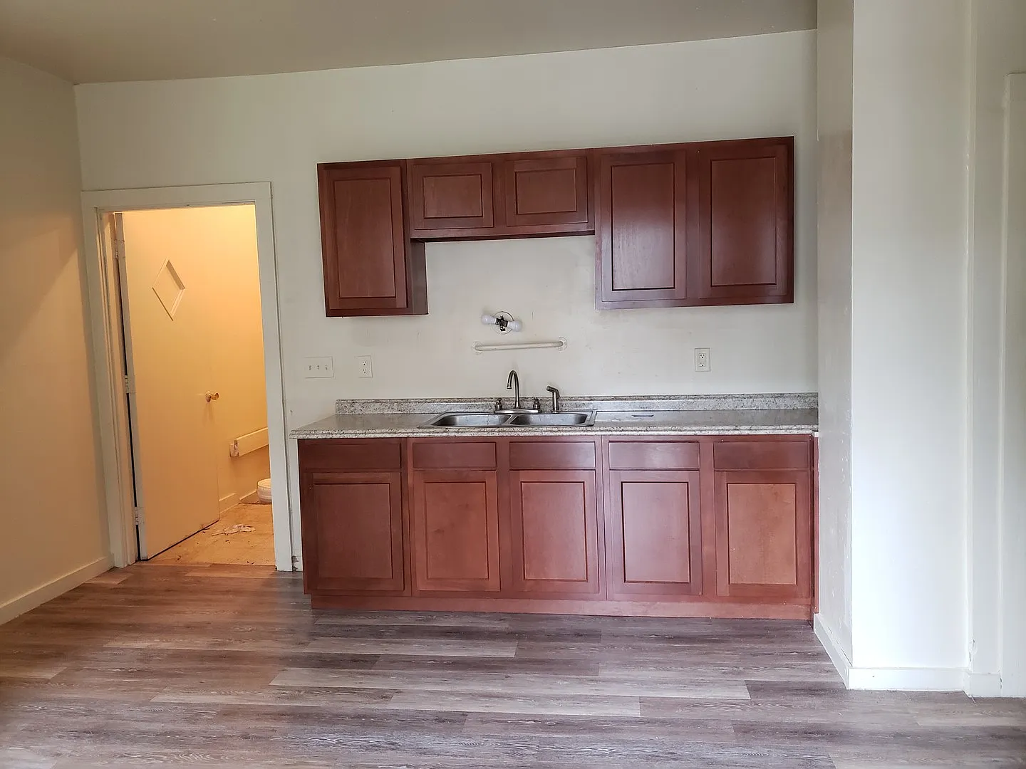Spacious 5BR Home with Eat-In Kitchen | Upper Loft Area | Partially Fenced in Yard | 2,200 SQF — Photo 2