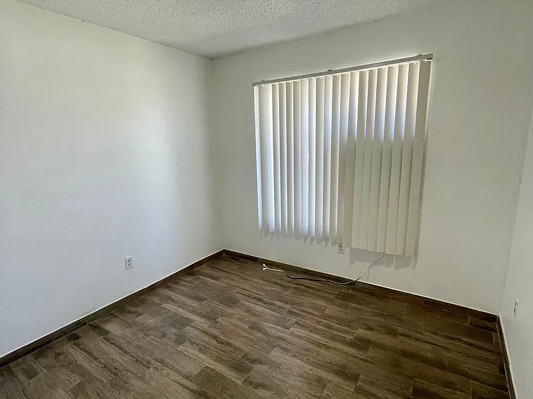597 Montecito Ave — Photo 4