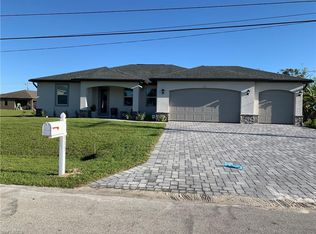 113 SW 13th Ter, Cape Coral, FL 33991