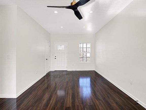 5th image of 4513 Patricia St