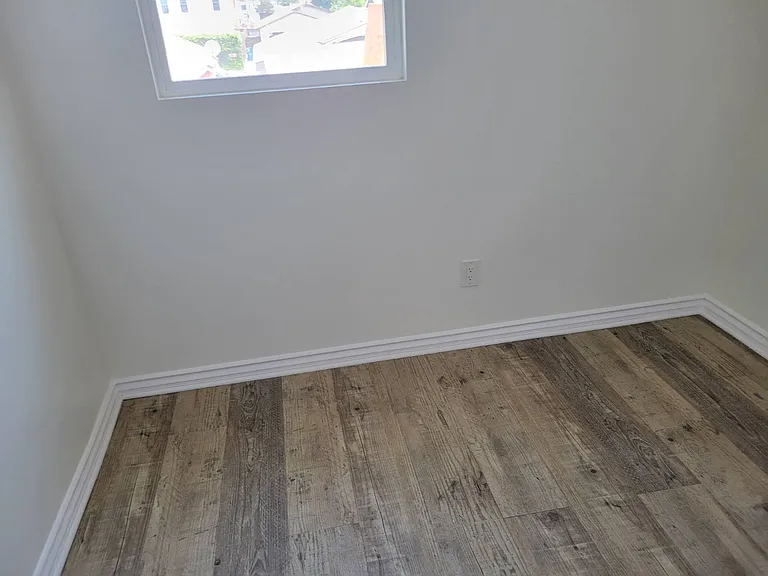 1256 Rolland Curtis Pl #1/2 — Photo 8