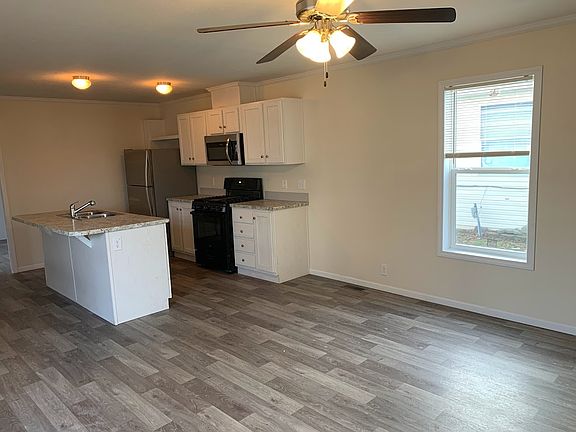 4th image of 47 Bluebird Hill Dr #102