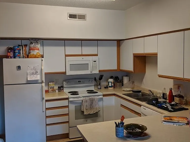 2270 Holiday Rd — Photo 5