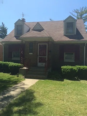 142 Marshall Ave photo 1