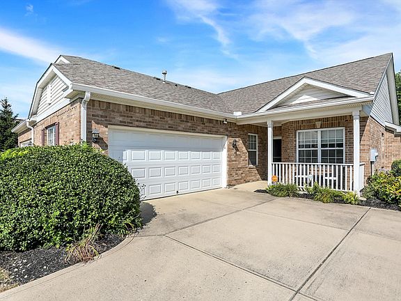2nd image of 1927 Persimmon Grove Dr