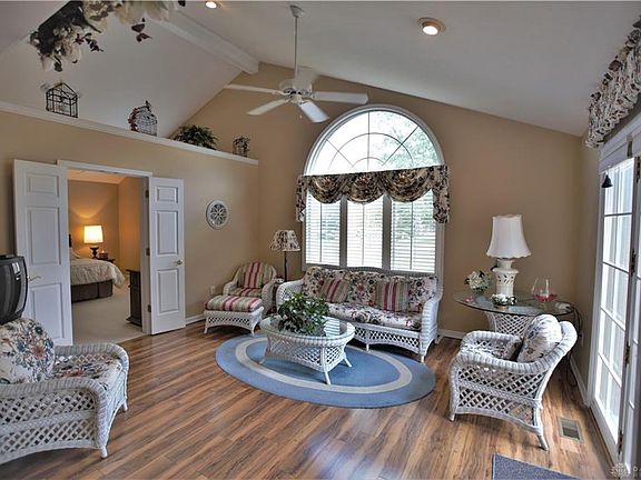 4th image of 2683 Vienna Estates Dr