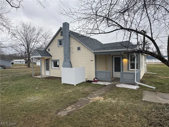 3680 Charles St, Roseville, OH 43777