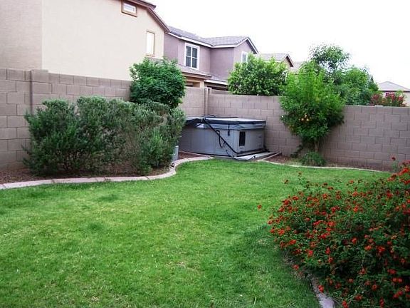 3rd image of 2237 E Sunland Ave